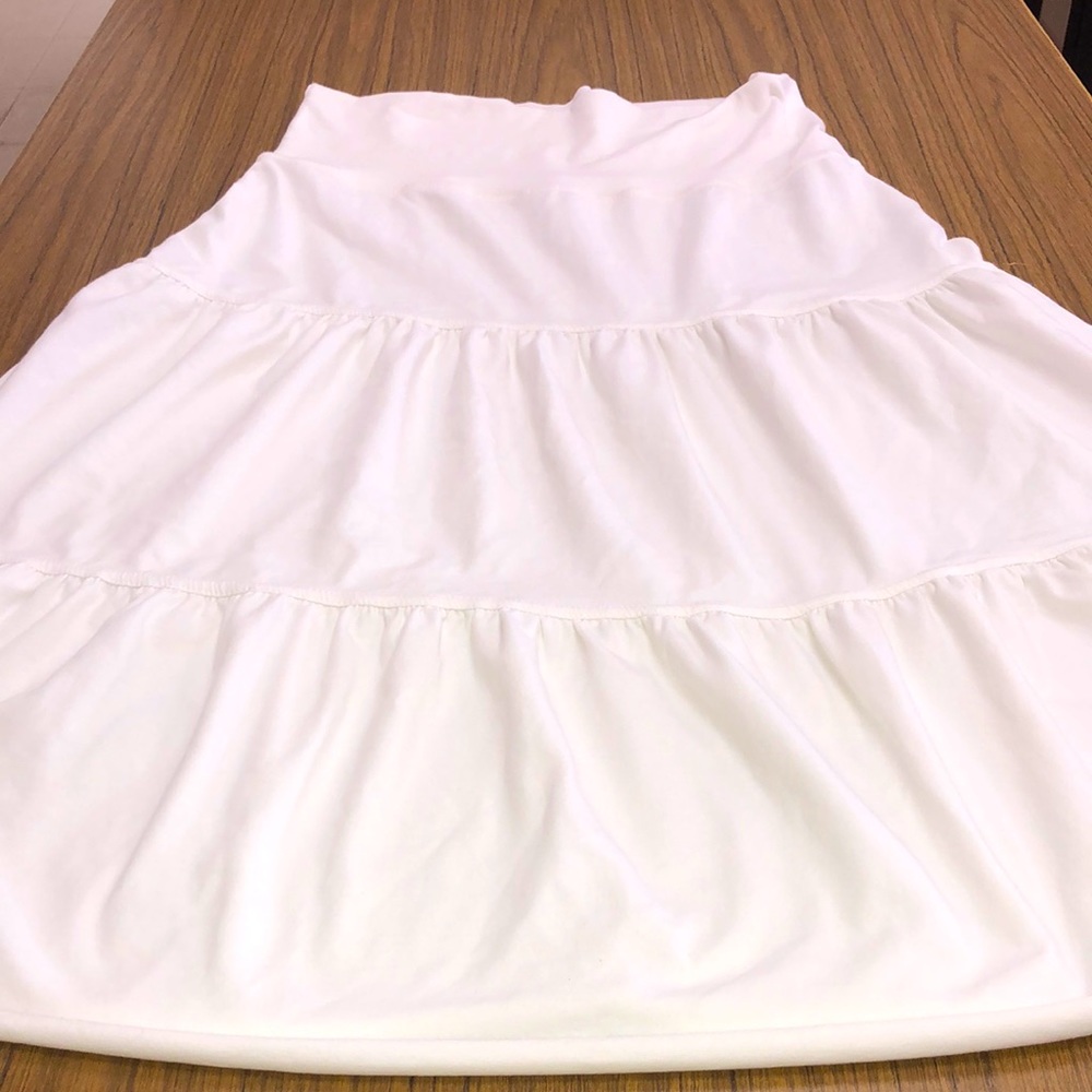 SzM LOFT White Tiered Midi Skirt